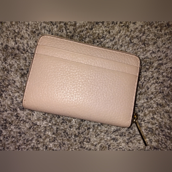 Michael Kors Soft Pink Crossbody Purse and Wallet Set - Picture 5 of 7